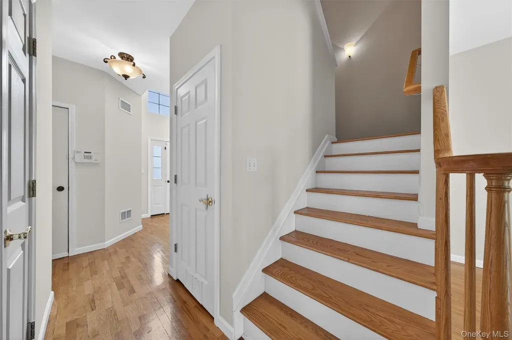 49 Oak Hill Road Middletown NY 10941