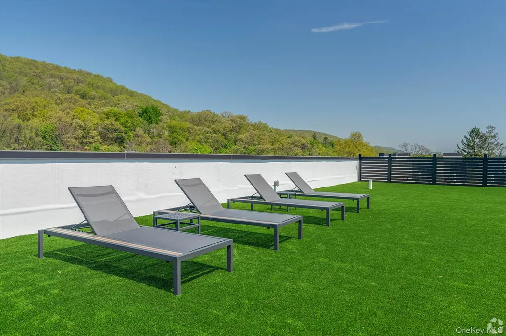 15 Washington Avenue Suffern NY 10901