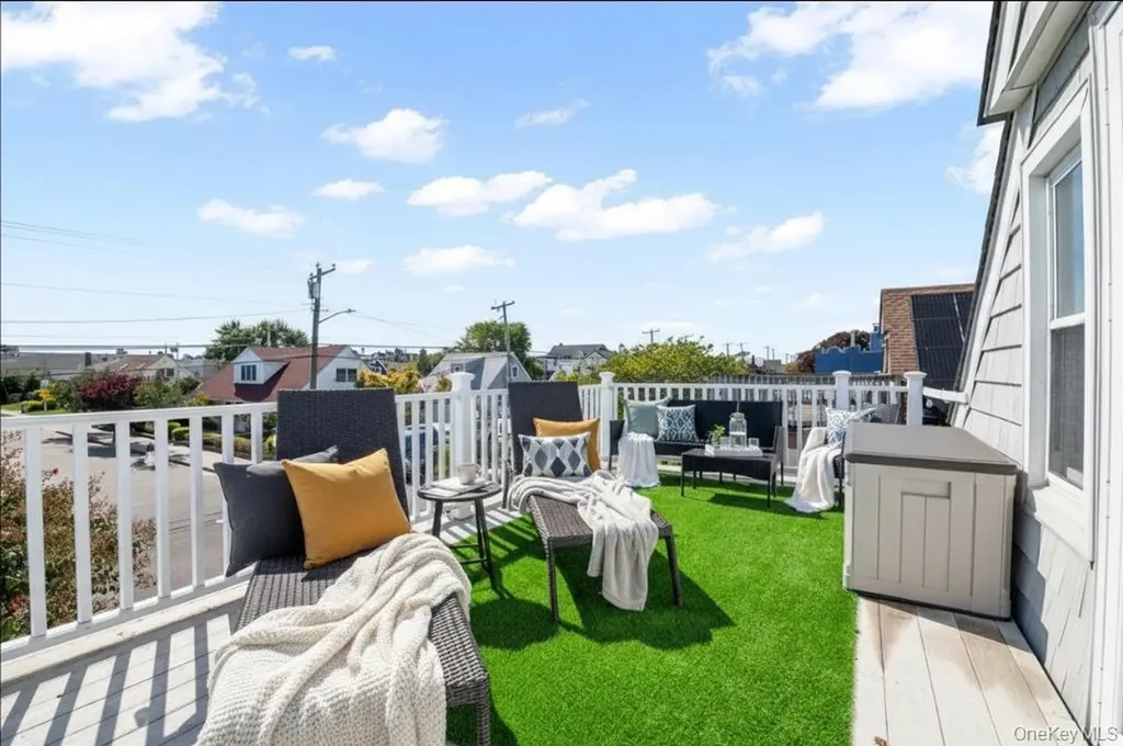 845 E Walnut Street Long Beach NY 11561