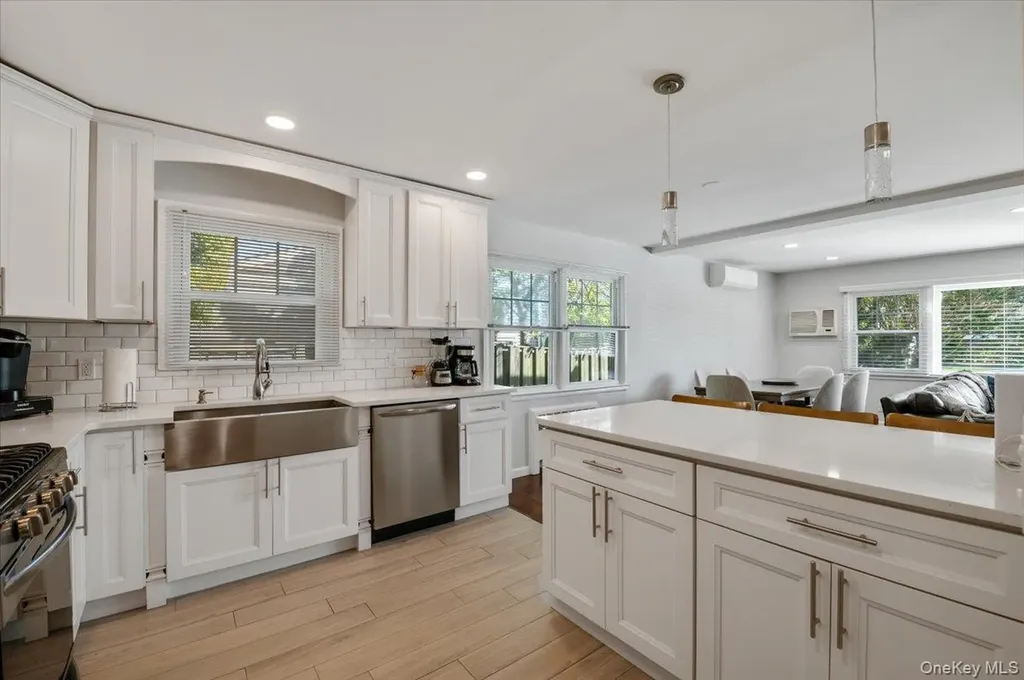 845 E Walnut Street Long Beach NY 11561