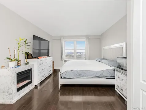 1841 Central Park Avenue Yonkers NY 10710
