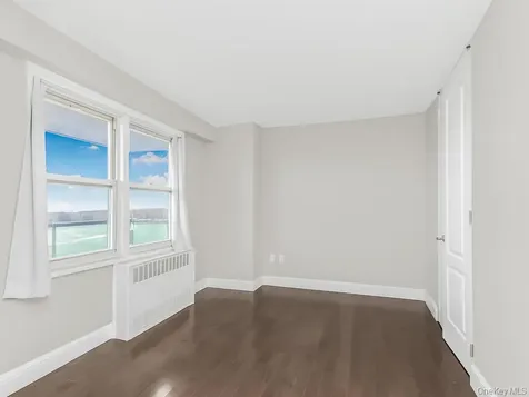 1841 Central Park Avenue Yonkers NY 10710