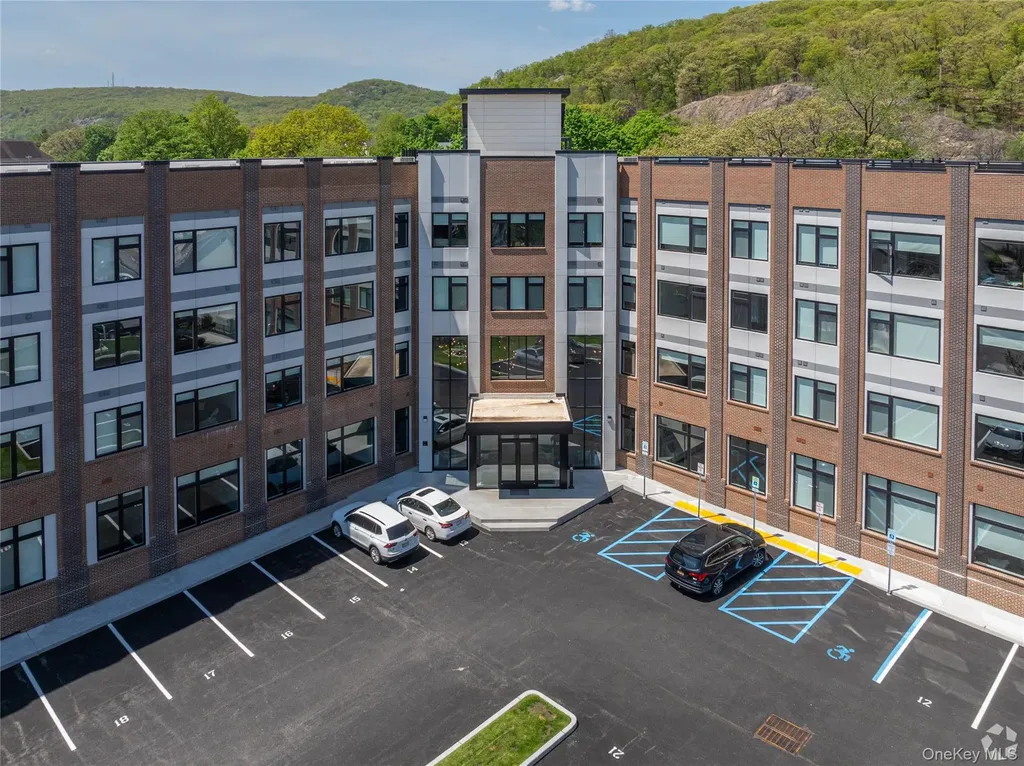 15 Washington Avenue Suffern NY 10901