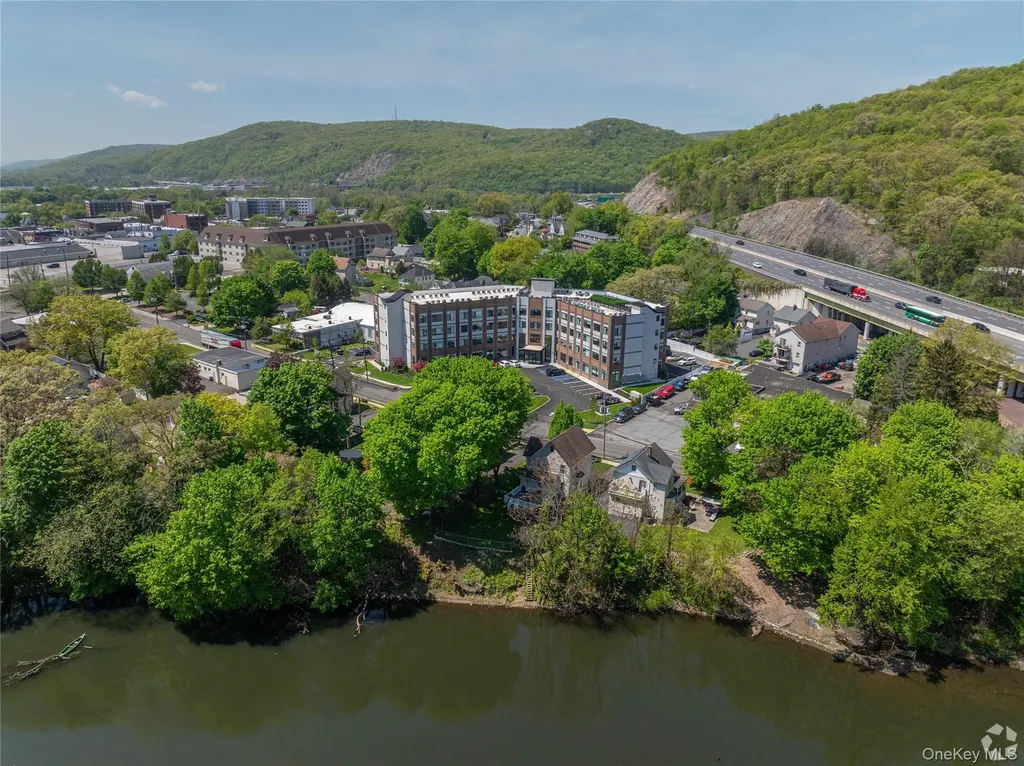 15 Washington Avenue Suffern NY 10901