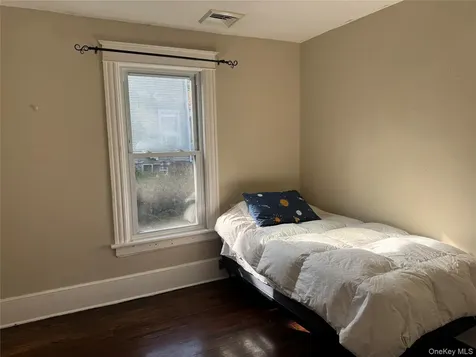 9 Bartlett Street Poughkeepsie NY 12601