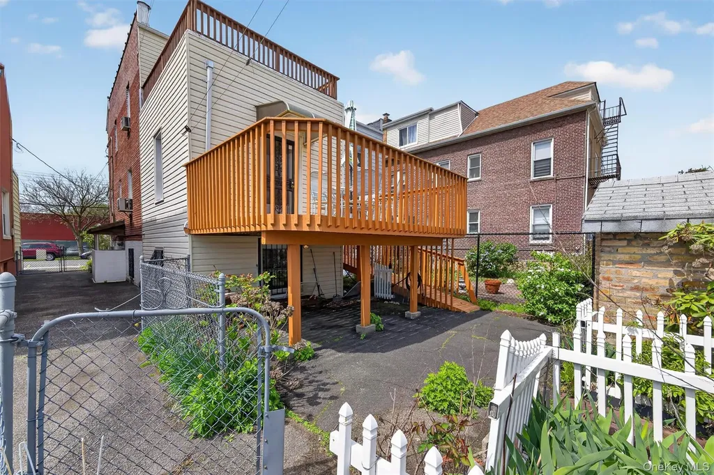642 Edison Avenue Bronx NY 10465
