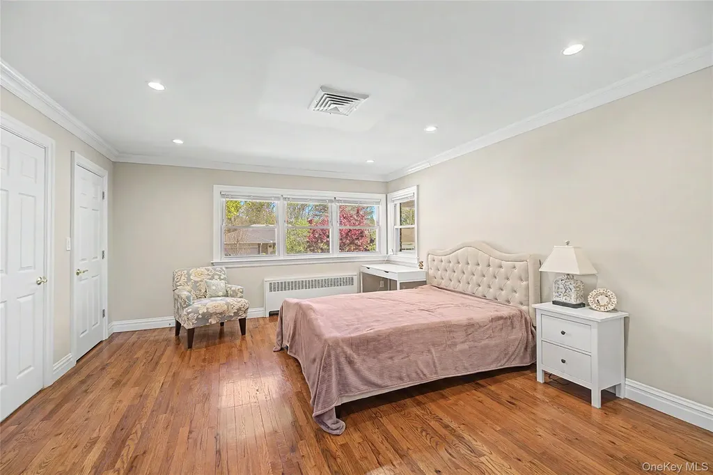 31 Edgemere Drive Searingtown NY 11507