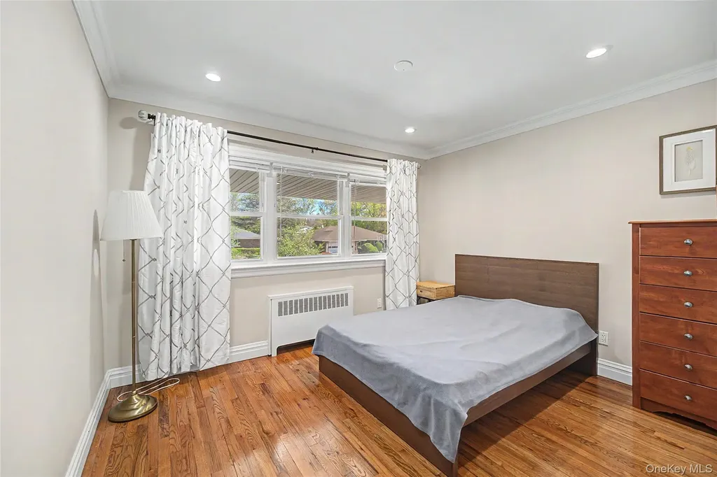 31 Edgemere Drive Searingtown NY 11507