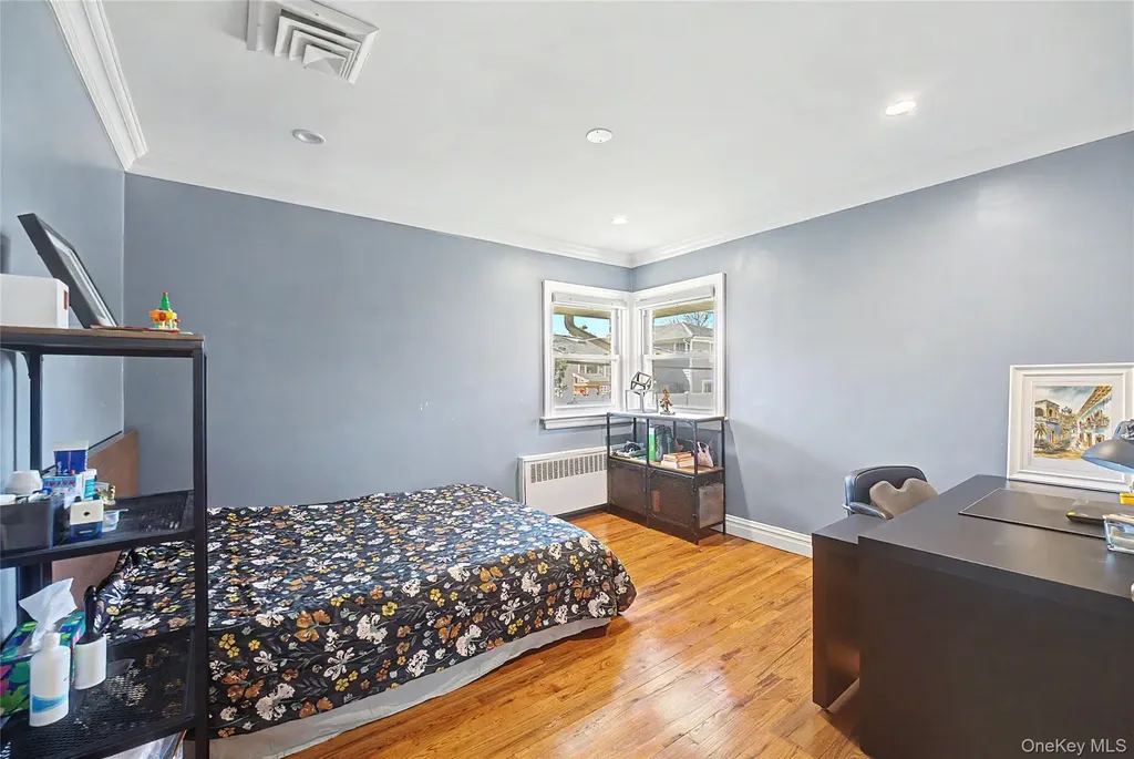 31 Edgemere Drive Searingtown NY 11507