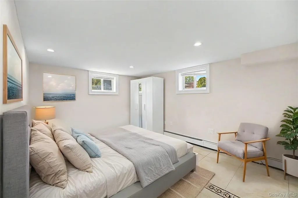 31 Edgemere Drive Searingtown NY 11507