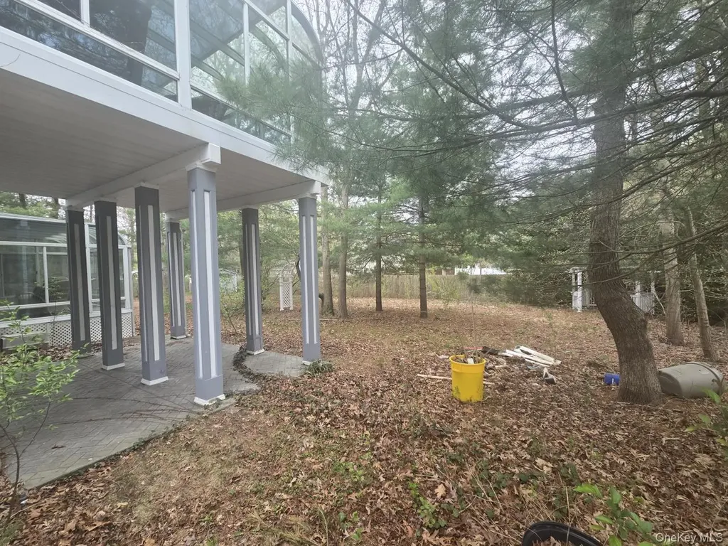 25 Pinecone Lane Islandia NY 11749