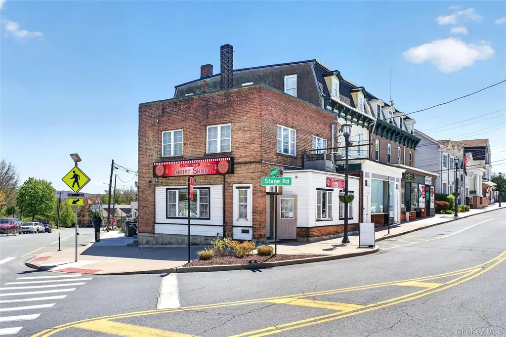 8 Stage Road Monroe NY 10950
