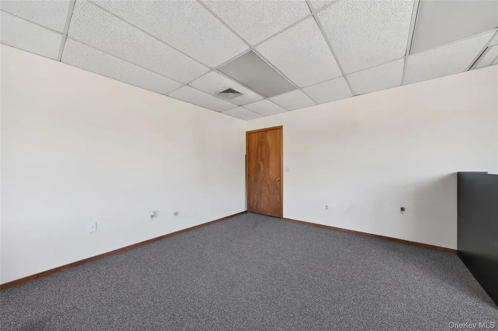 8 Stage Road Monroe NY 10950