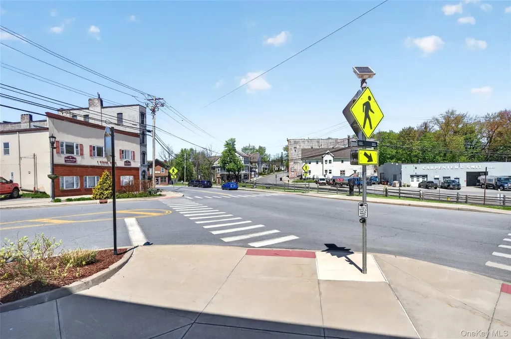 8 Stage Road Monroe NY 10950