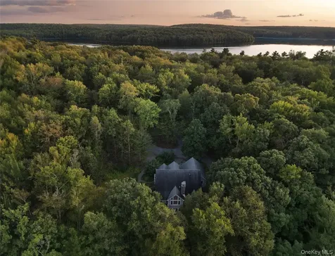 51 Homestead Trail White Lake NY 12786