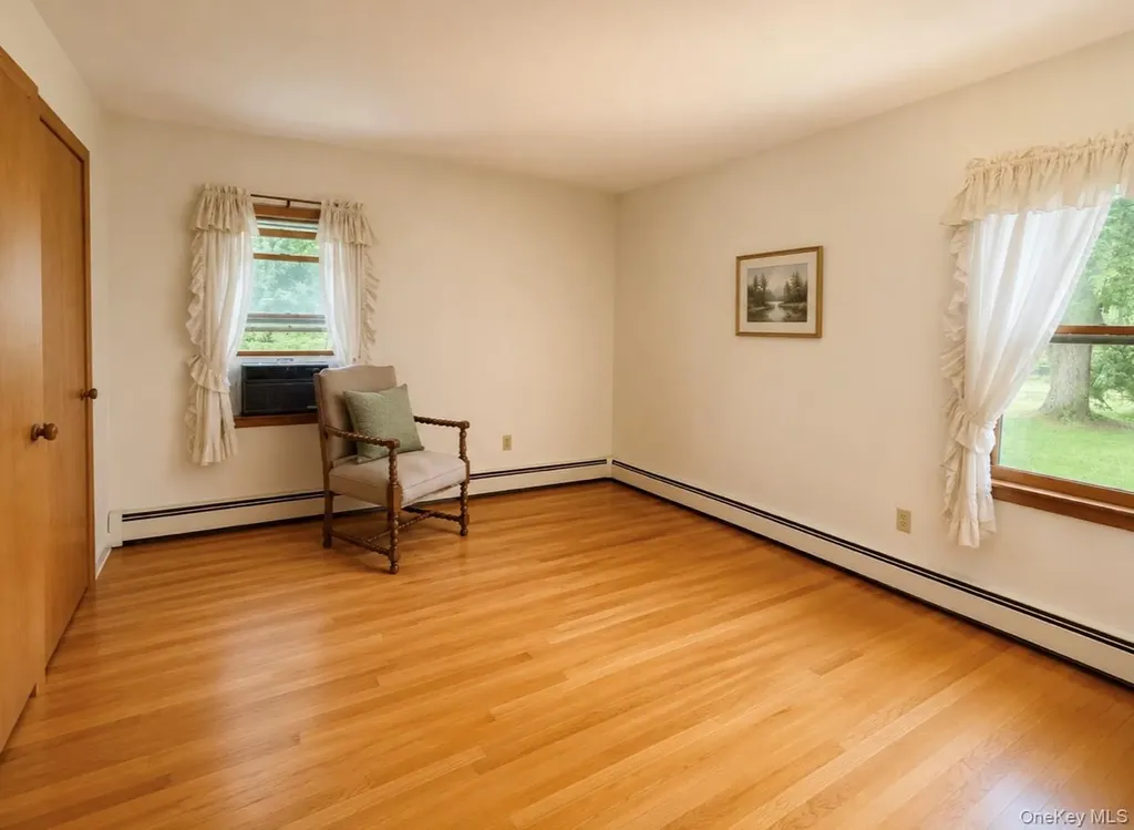 646 Oak Summit Road Millbrook NY 12545
