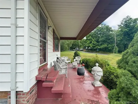646 Oak Summit Road Millbrook NY 12545