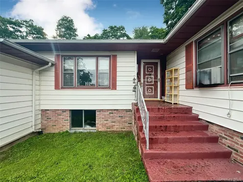 646 Oak Summit Road Millbrook NY 12545