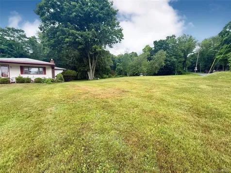 646 Oak Summit Road Millbrook NY 12545