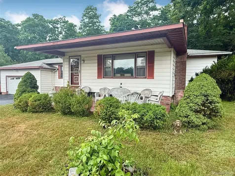 646 Oak Summit Road Millbrook NY 12545