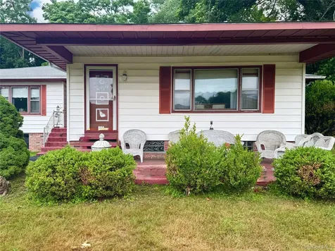 646 Oak Summit Road Millbrook NY 12545