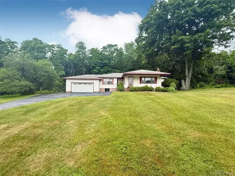 646 Oak Summit Road Millbrook NY 12545