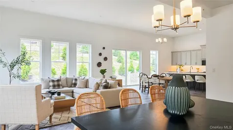 2052 Summit Loop Carmel NY 10512