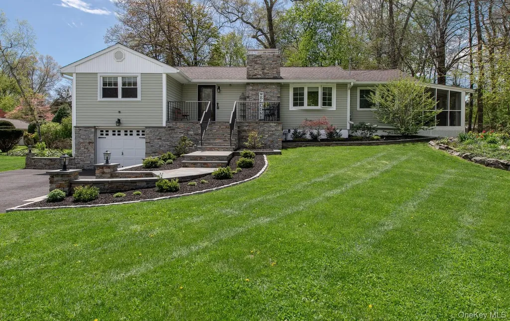 12 Pine Hill Drive Wappingers Falls NY 12590