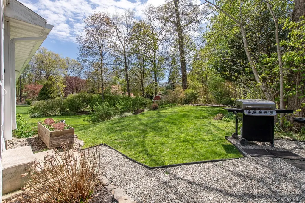 12 Pine Hill Drive Wappingers Falls NY 12590