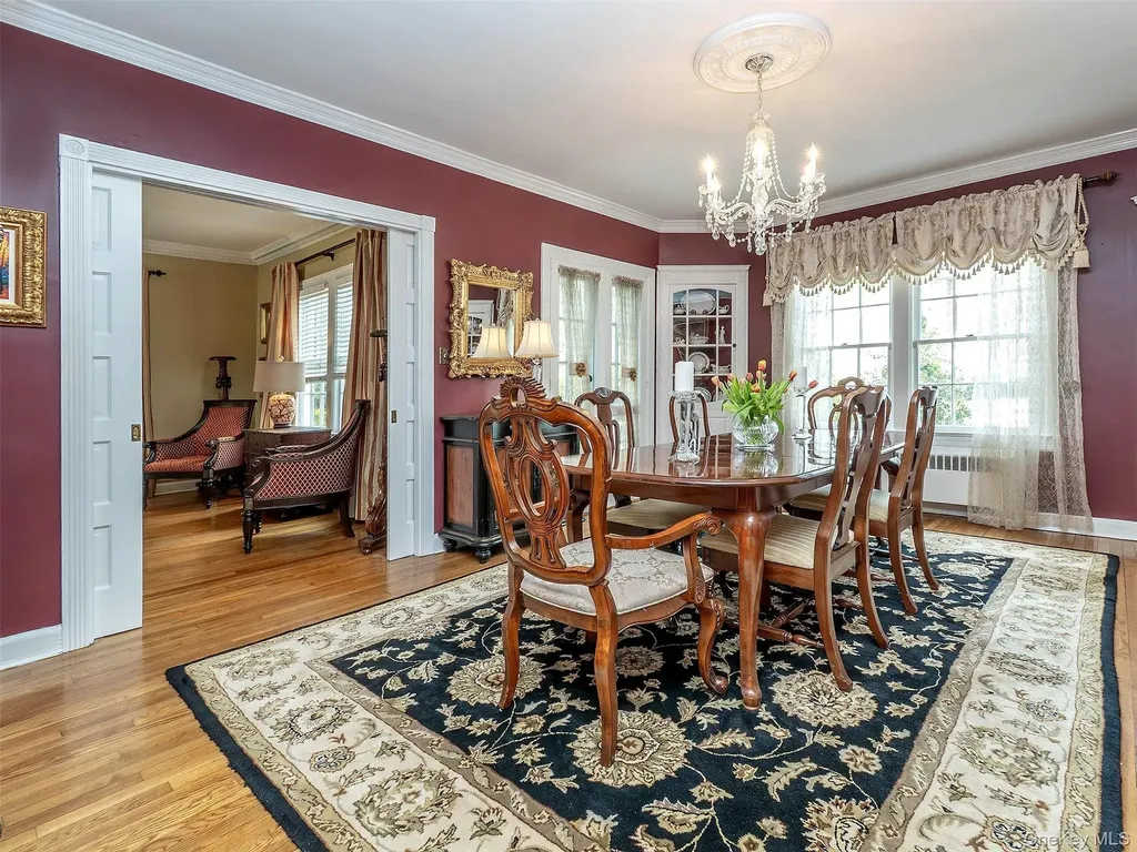 3 Duke Place Glen Cove NY 11542