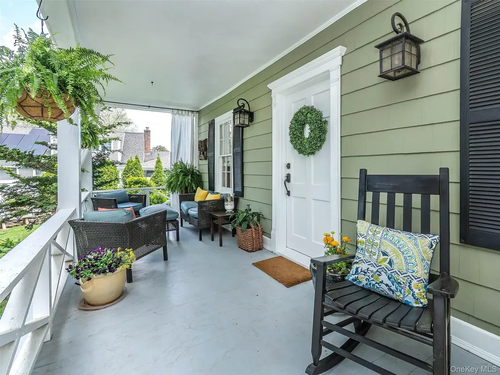 3 Duke Place Glen Cove NY 11542