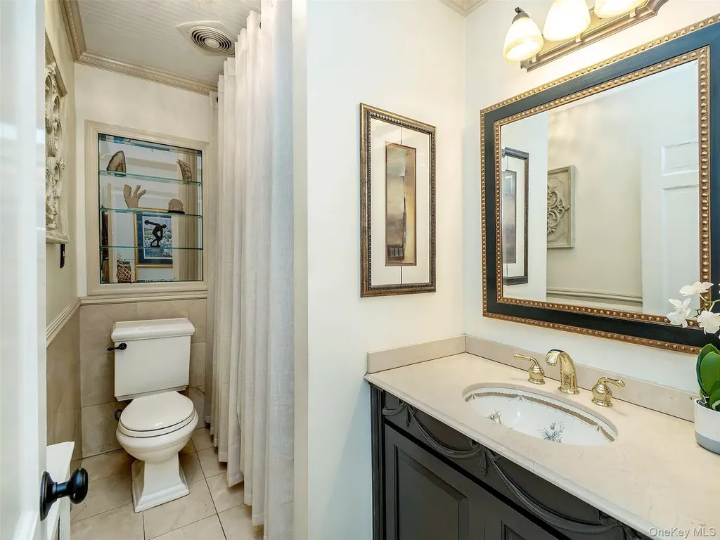 3 Duke Place Glen Cove NY 11542