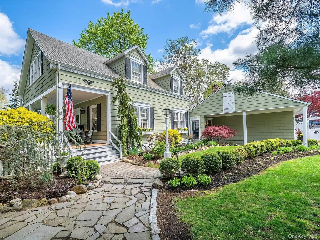 3 Duke Place Glen Cove NY 11542