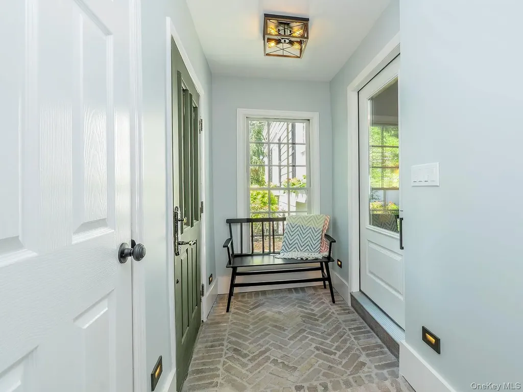3 Duke Place Glen Cove NY 11542