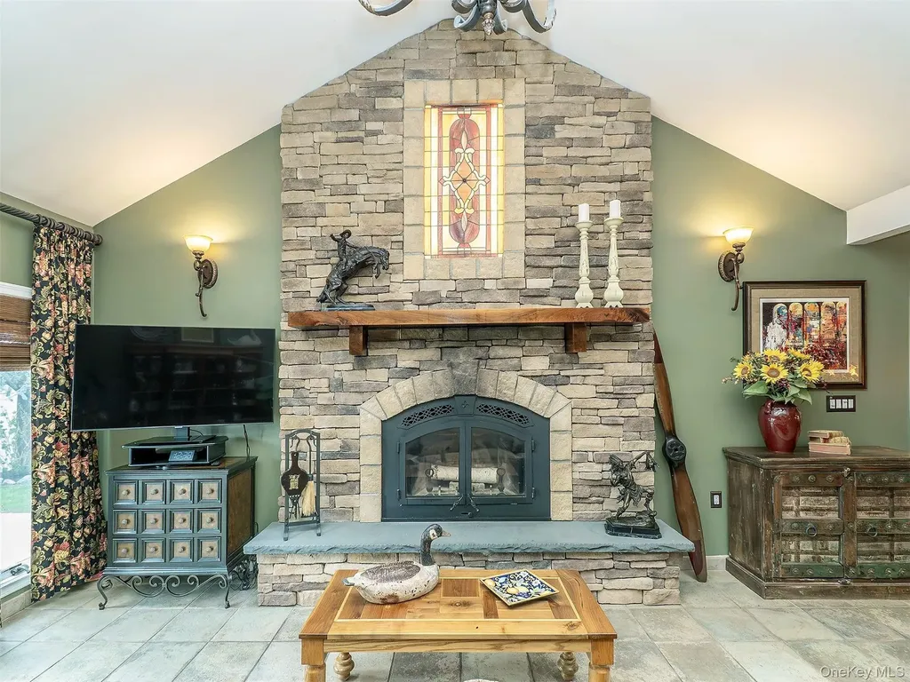 3 Duke Place Glen Cove NY 11542