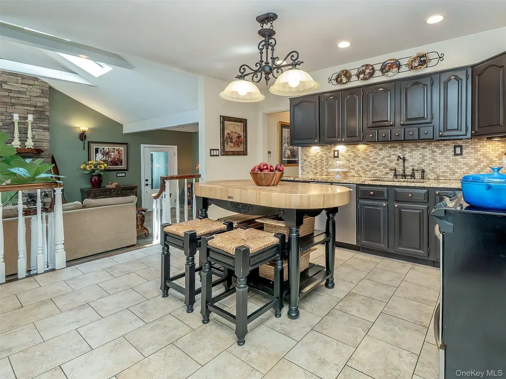 3 Duke Place Glen Cove NY 11542