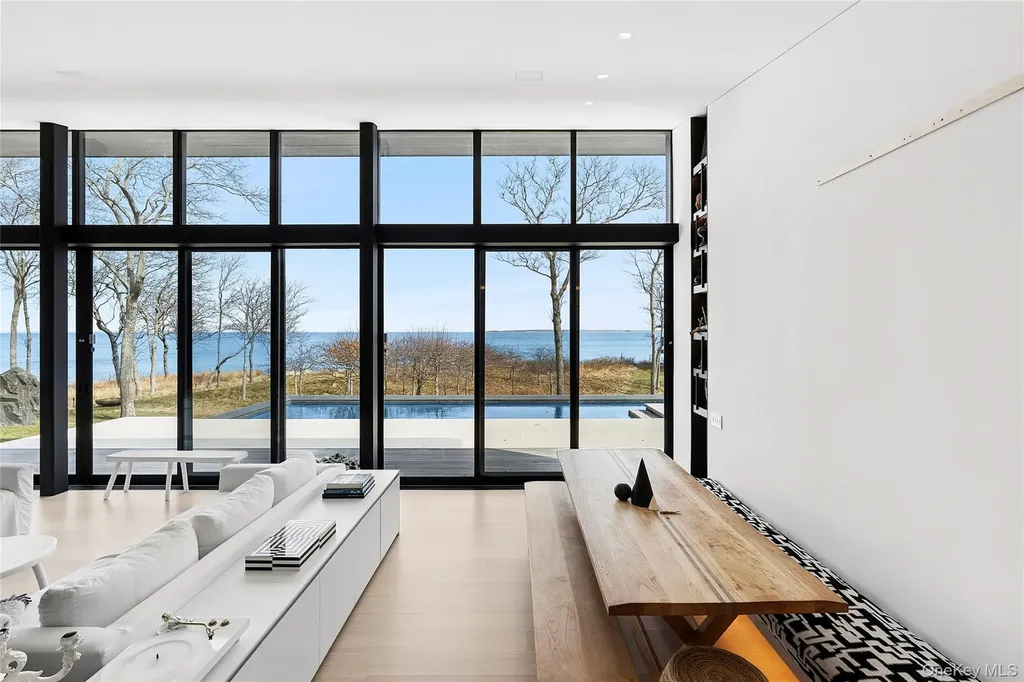 East Hampton NY 11937