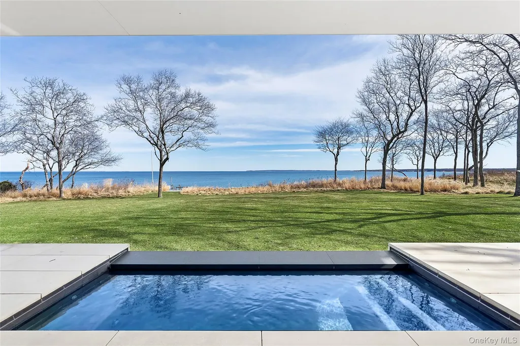 East Hampton NY 11937