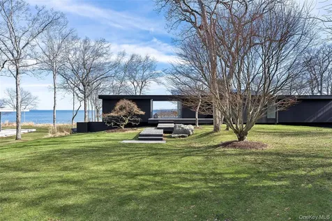 20 & 22 Hedges Banks Drive East Hampton NY 11937