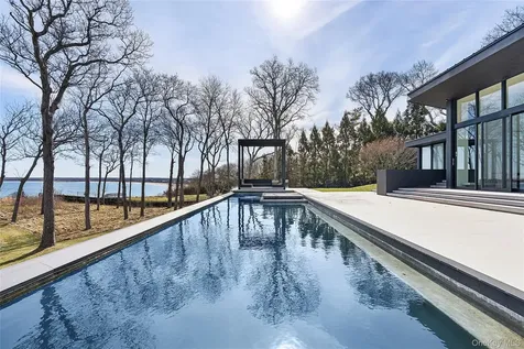 20 & 22 Hedges Banks Drive East Hampton NY 11937