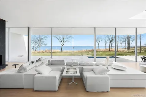 20 & 22 Hedges Banks Drive East Hampton NY 11937