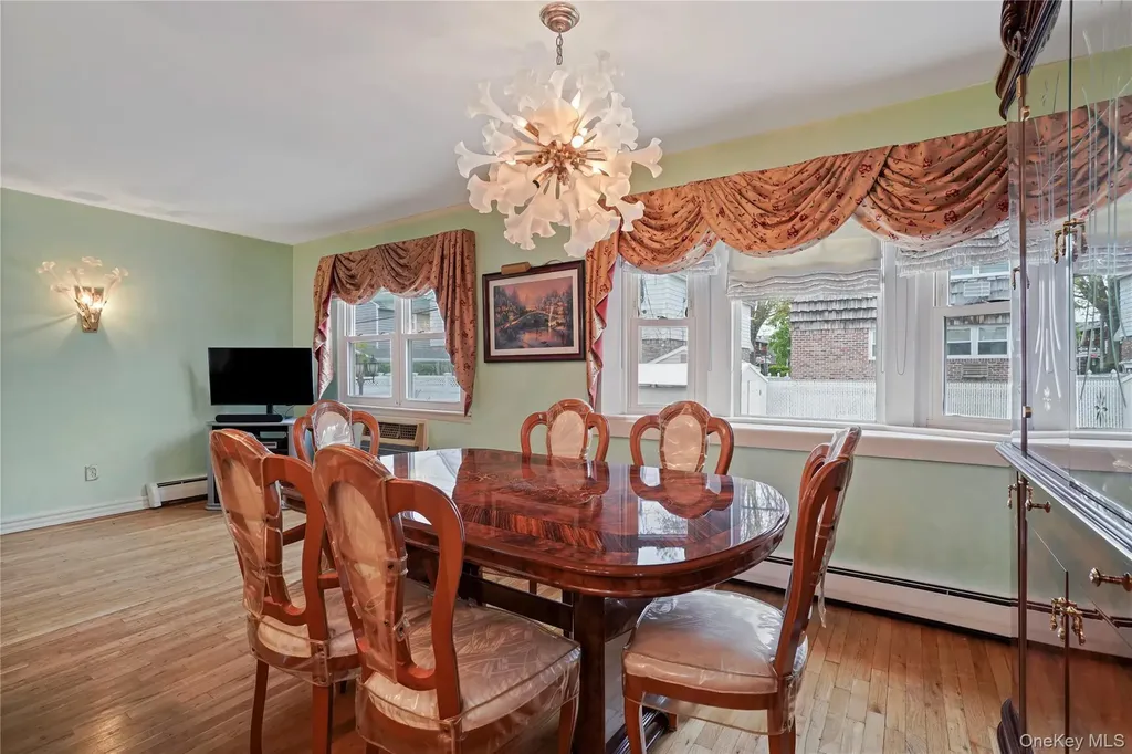 88-56 Aubrey Avenue Glendale NY 11385