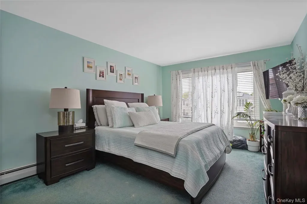 88-56 Aubrey Avenue Glendale NY 11385