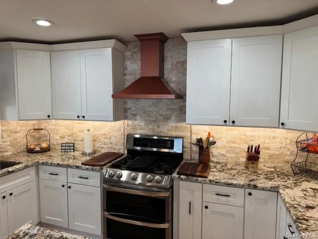 1917 Jackson Avenue West Islip NY 11795