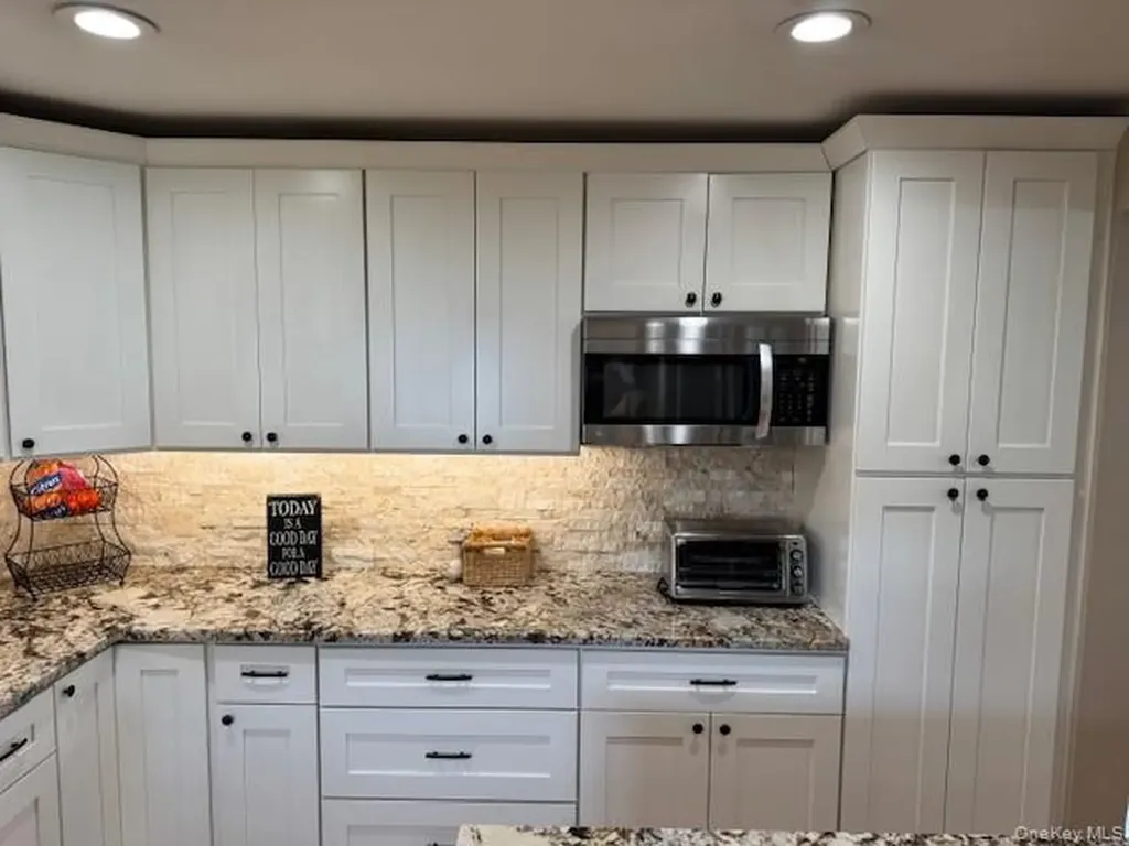 1917 Jackson Avenue West Islip NY 11795