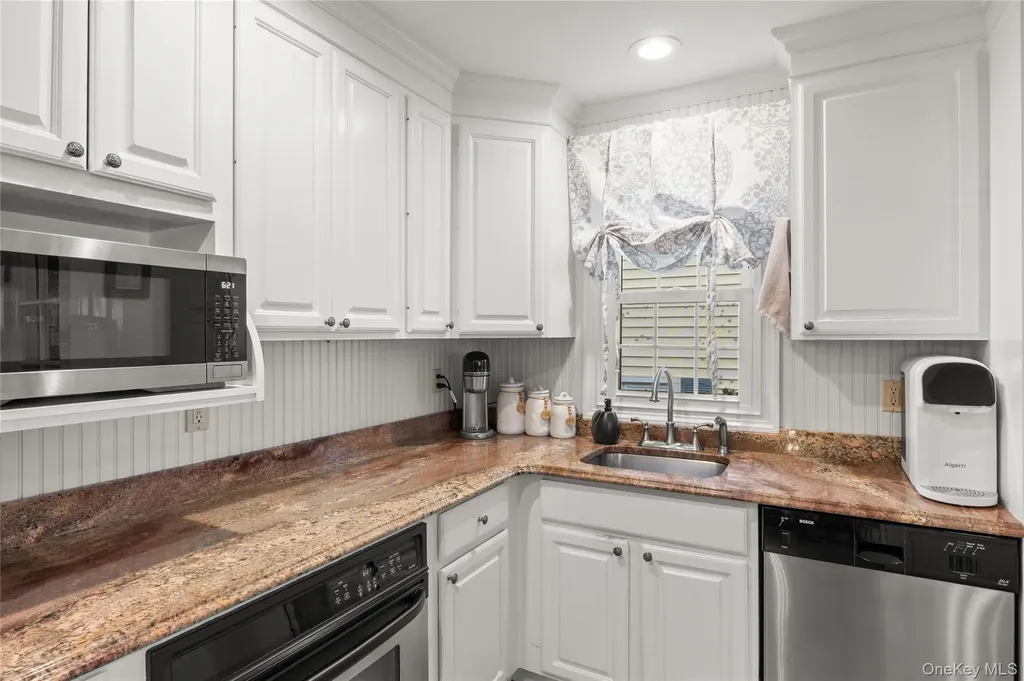 59 E Shore Drive Massapequa NY 11758