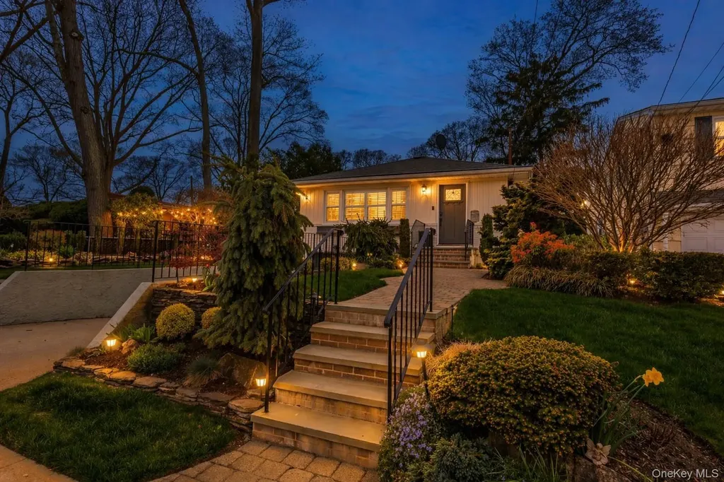 59 E Shore Drive Massapequa NY 11758