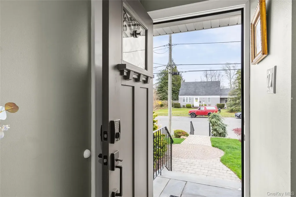 59 E Shore Drive Massapequa NY 11758