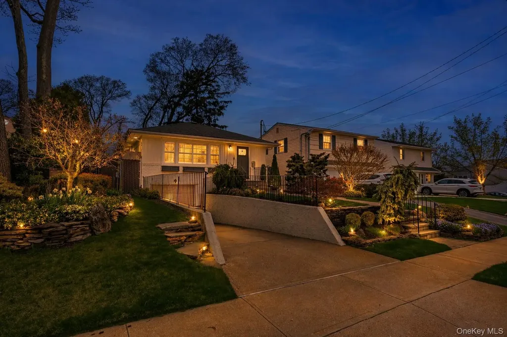59 E Shore Drive Massapequa NY 11758