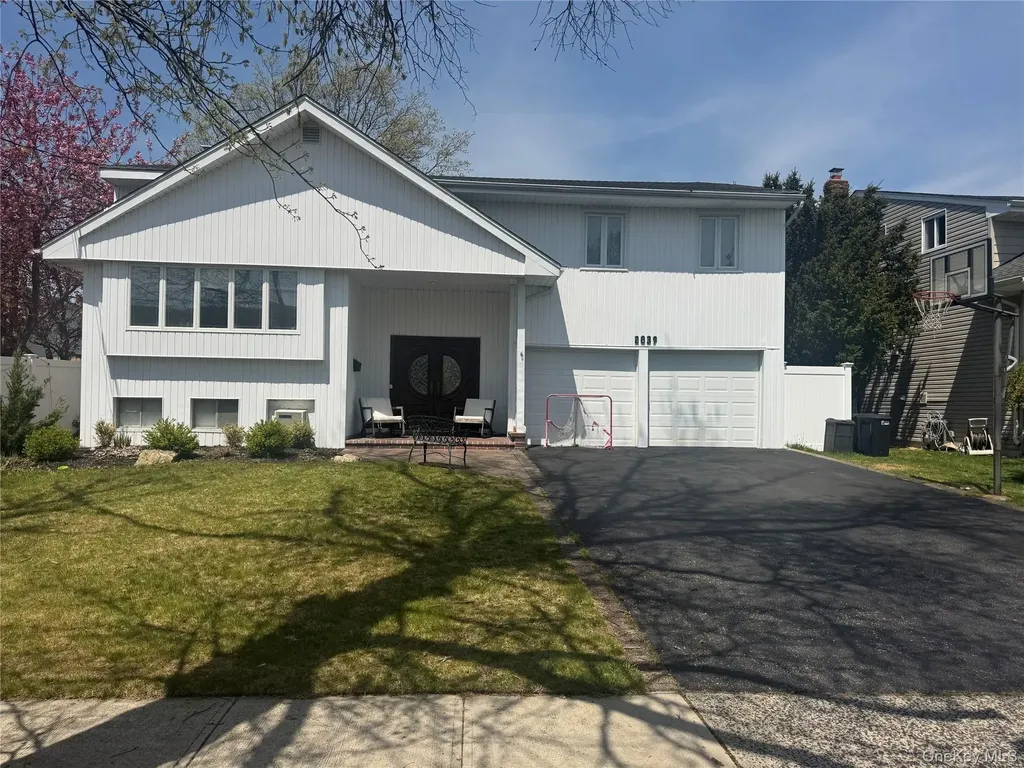 2039 Ellen Drive Merrick NY 11566
